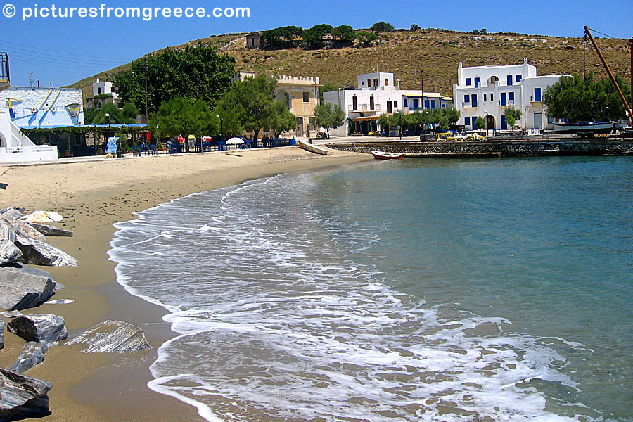 Moutsouna is located on the coast, below Apiranthos on eastern Naxos. 