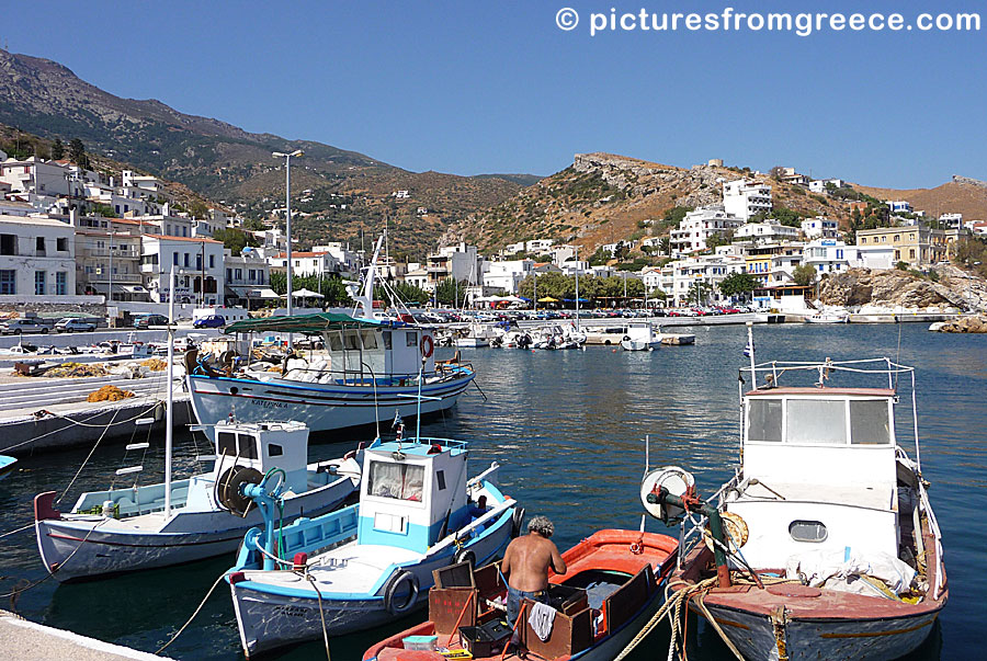 The port in Agios Kirikos is the biggest harbour in Ikaria.
