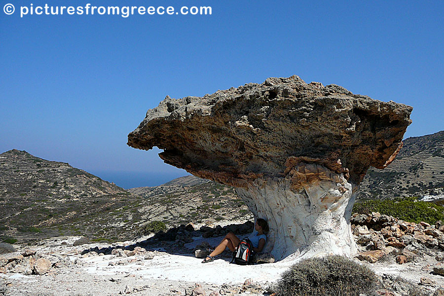 Skiadi means shade in Greek, and it is from there the rock in Kimolos is named. Skiadi also called The Mushroom.